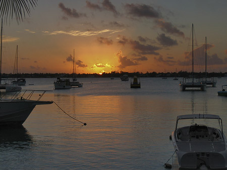 Foto Sonnenuntergang mit Booten - 