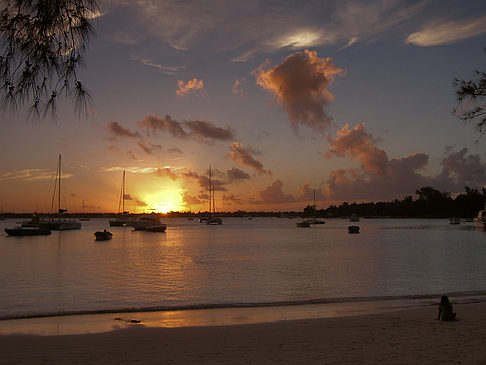 Strand mit Sonnenuntergang